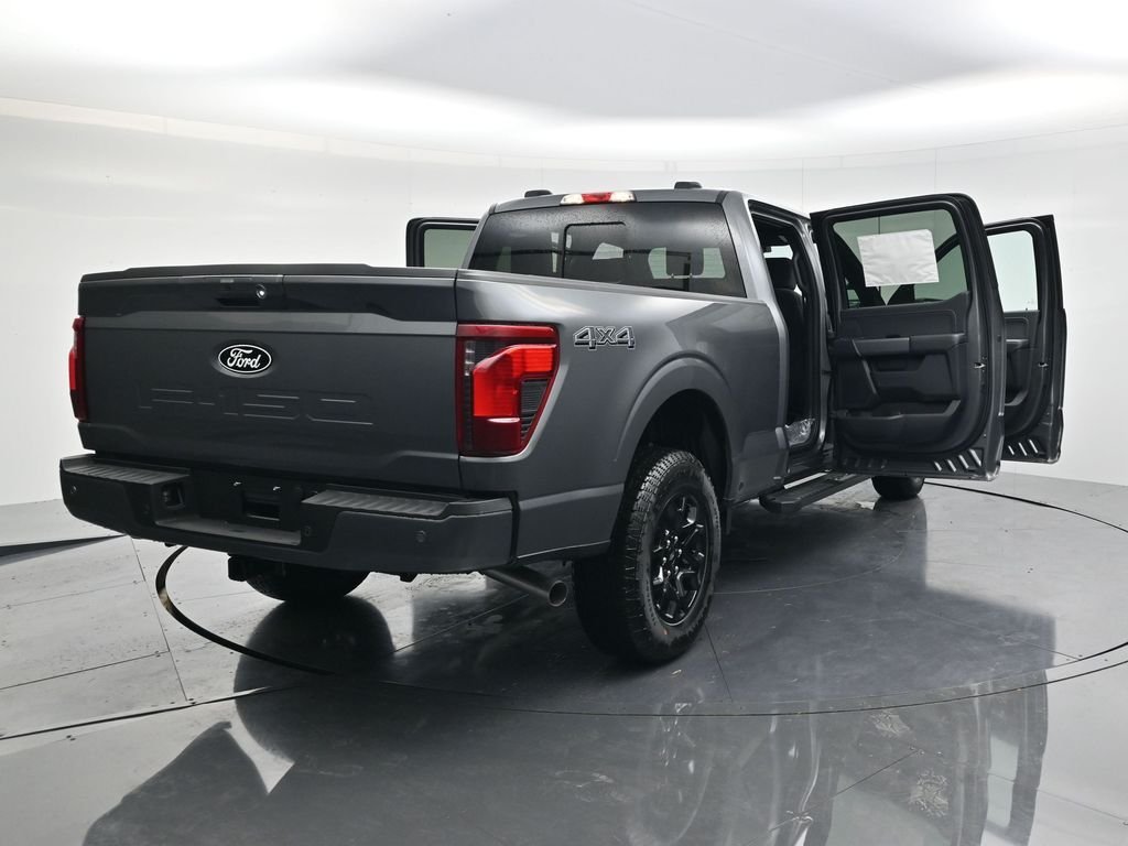 New 2026 Carbonized Gray Metallic Ford XLT image 46