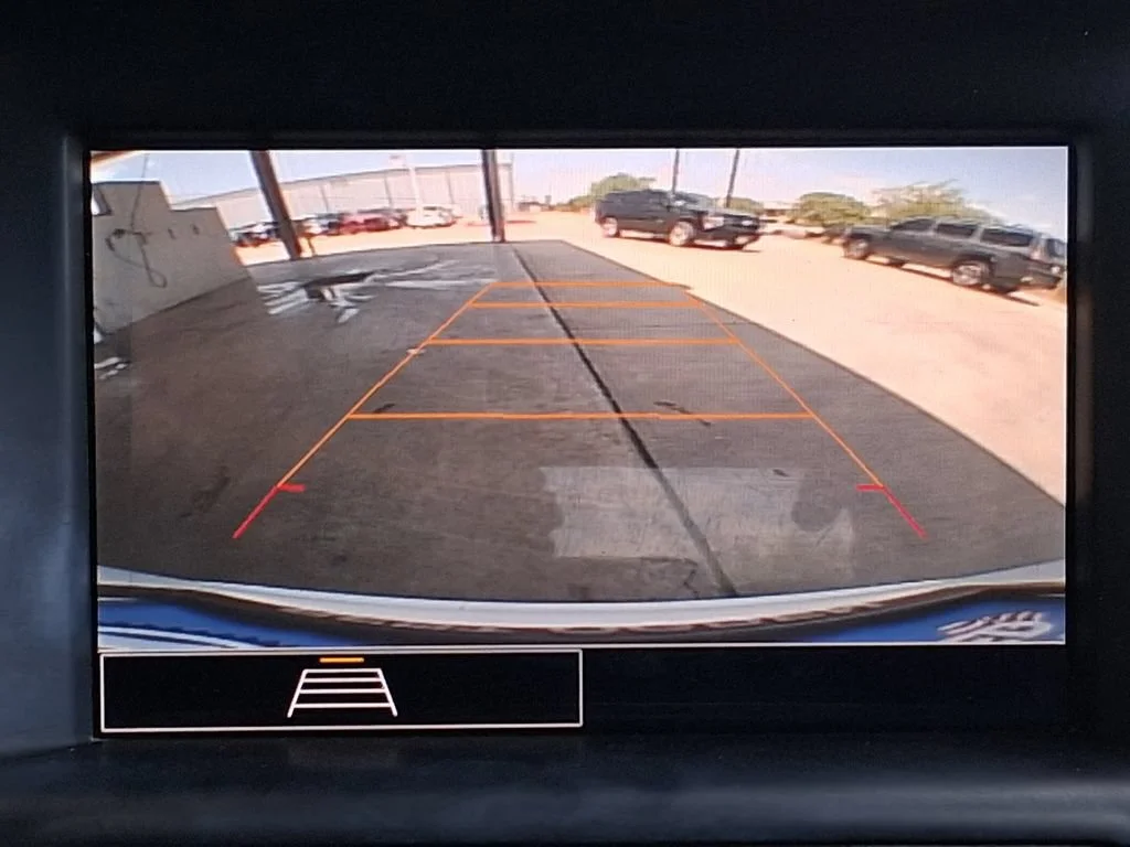 Used 2024 Summit White GMC SLE image 15