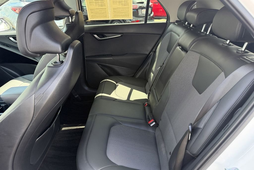 Used 2025 White Kia EX image 21