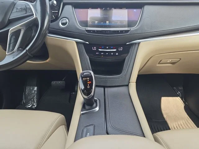 Used 2018 Brown Cadillac Base image 3