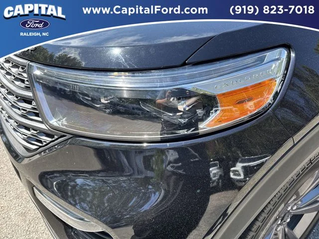 Used 2023 Black Ford XLT image 11