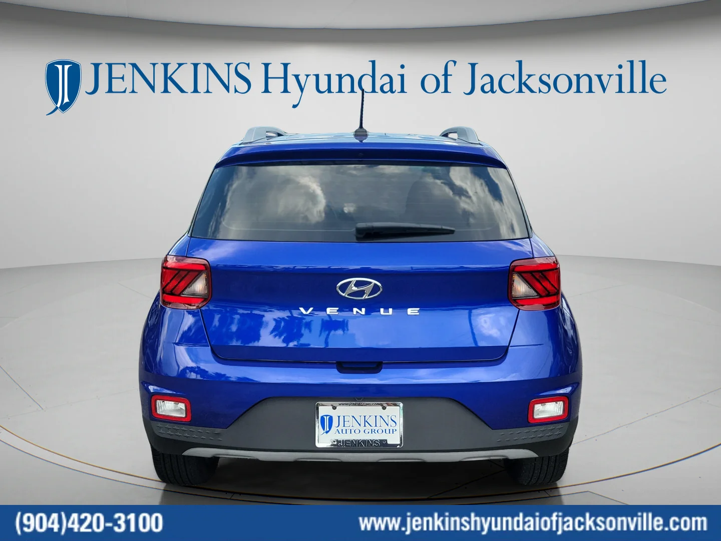 Used 2024 Intense Blue Hyundai SEL image 4