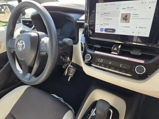 Used 2026 Wind Chill Pearl Toyota LE image 29