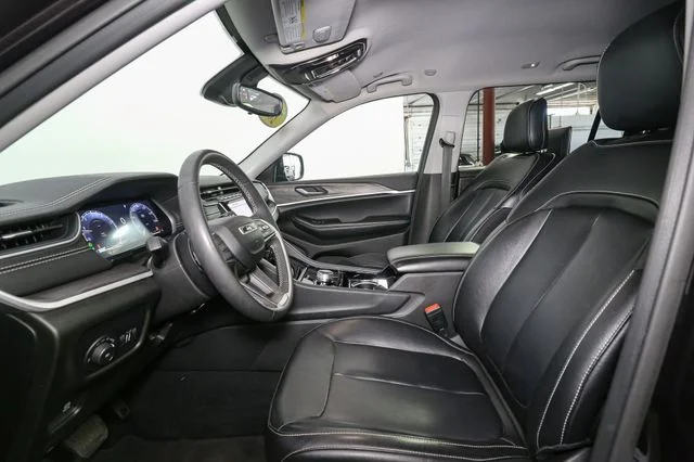 Used 2023 Orange Jeep Limited image 45