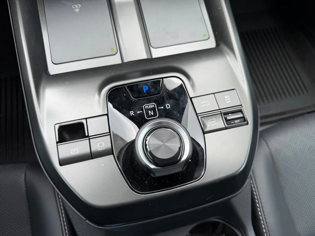 Used 2026 Carbon Subaru Premium image 24