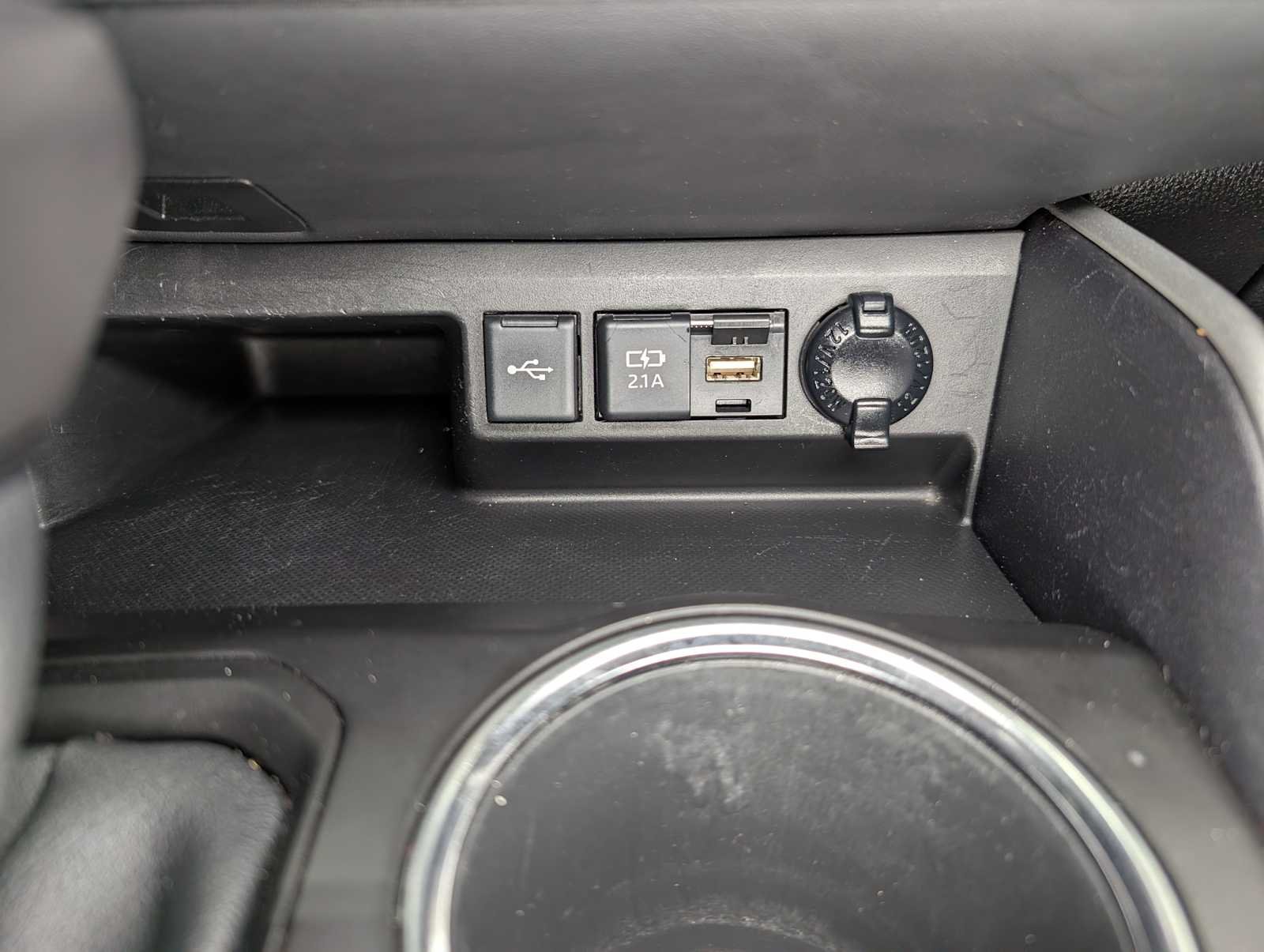 Used 2021 Magnetic Gray Metallic Toyota XLE image 35