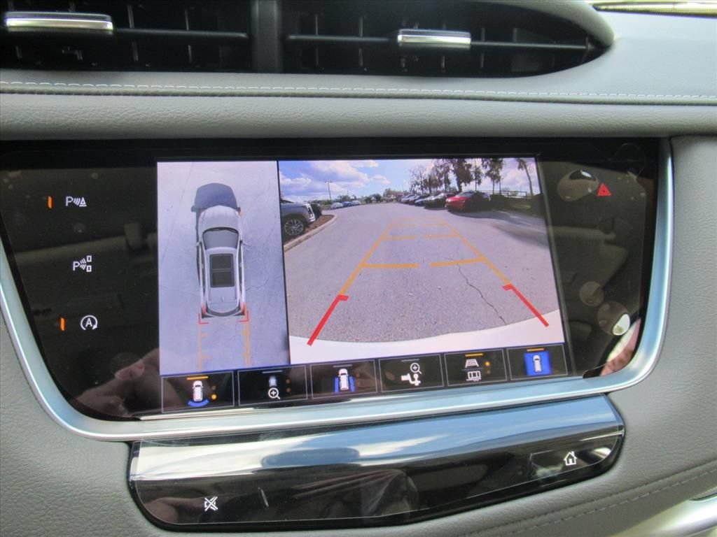 New 2026 Crystal White Tricoat Cadillac Premium Luxury image 30