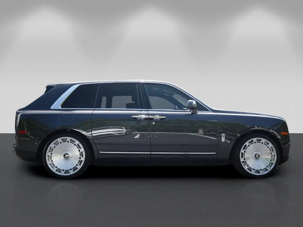 Used 2022 Gunmetal Rolls-Royce Base image 2