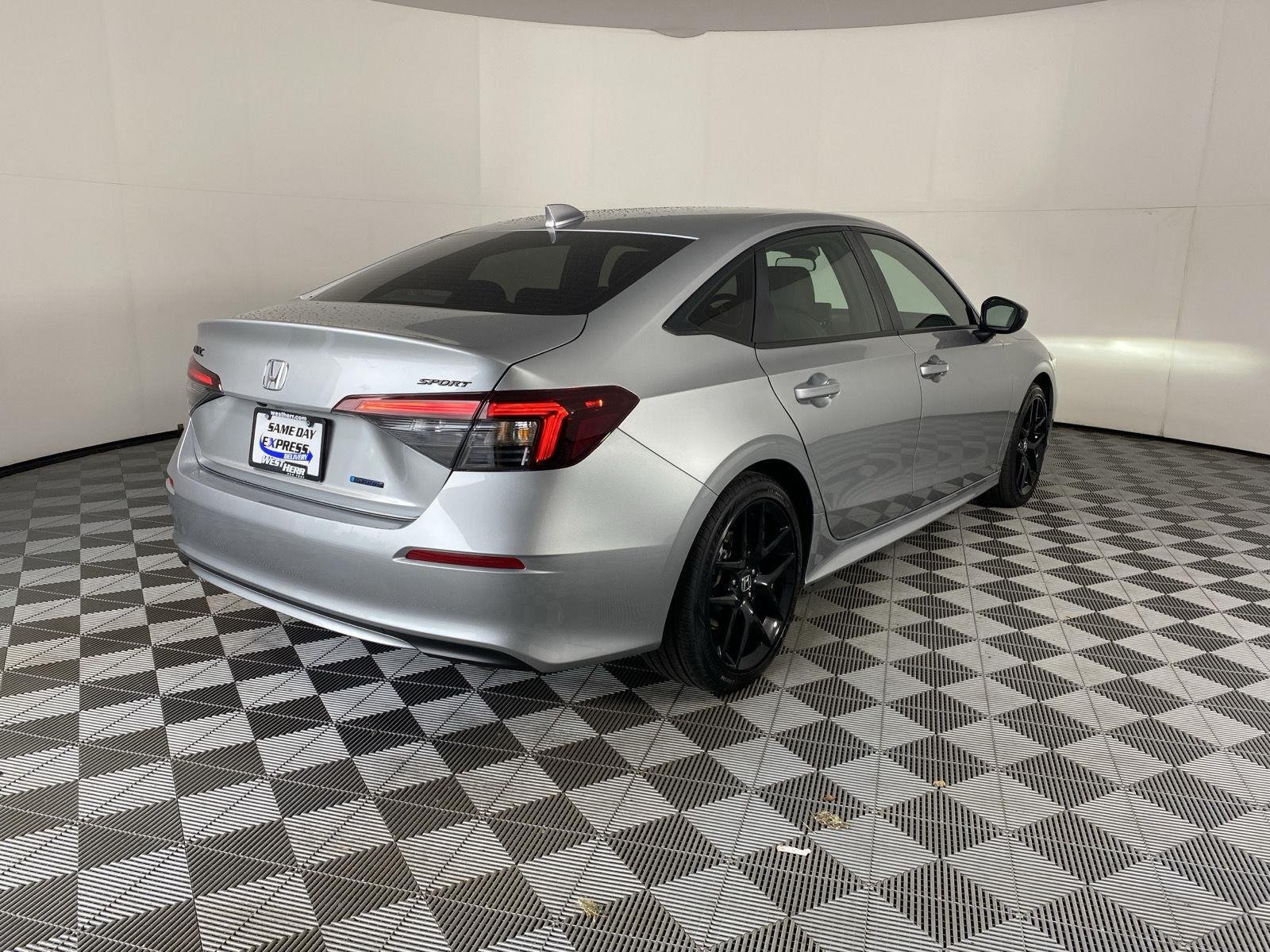 Used 2026 Solar Silver Metallic Honda Sport image 8