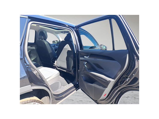 New 2026 Black Volkswagen 2.0T SE image 14
