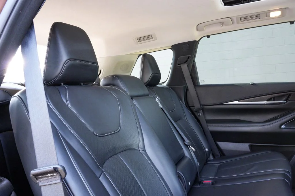 Used 2023 Black INFINITI Sensory image 43
