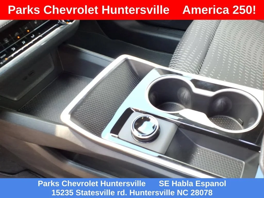2026 Chevrolet Equinox LT - Photo 8