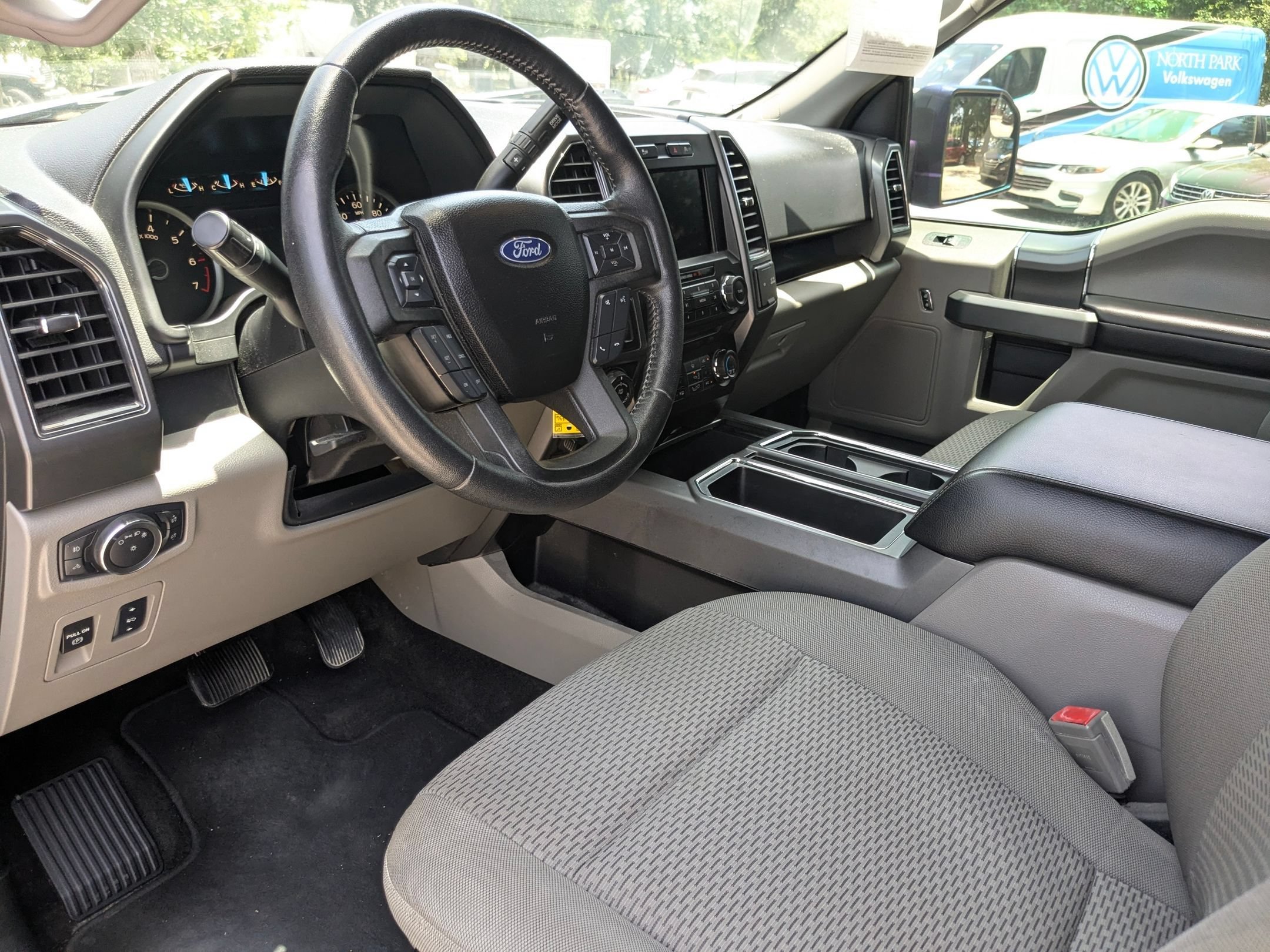 Used 2018 Magnetic Ford XLT image 10