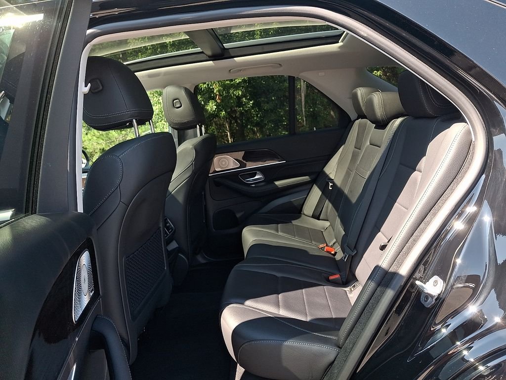 Certified Used 2026 Black Mercedes-Benz GLE 450 image 10