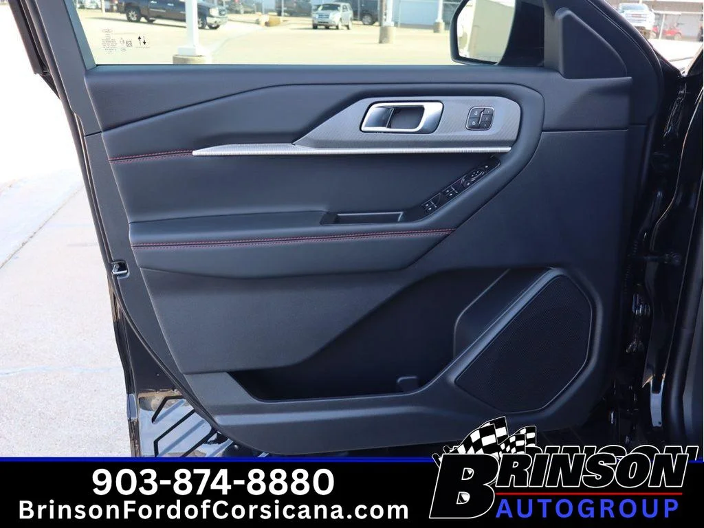 New 2026 Agate Black Metallic Ford ST-Line image 10