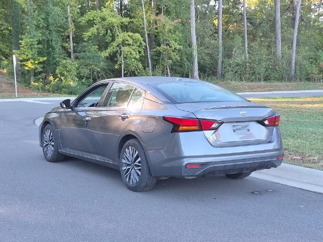 Used 2025 Gray Nissan 2.5 SV image 3