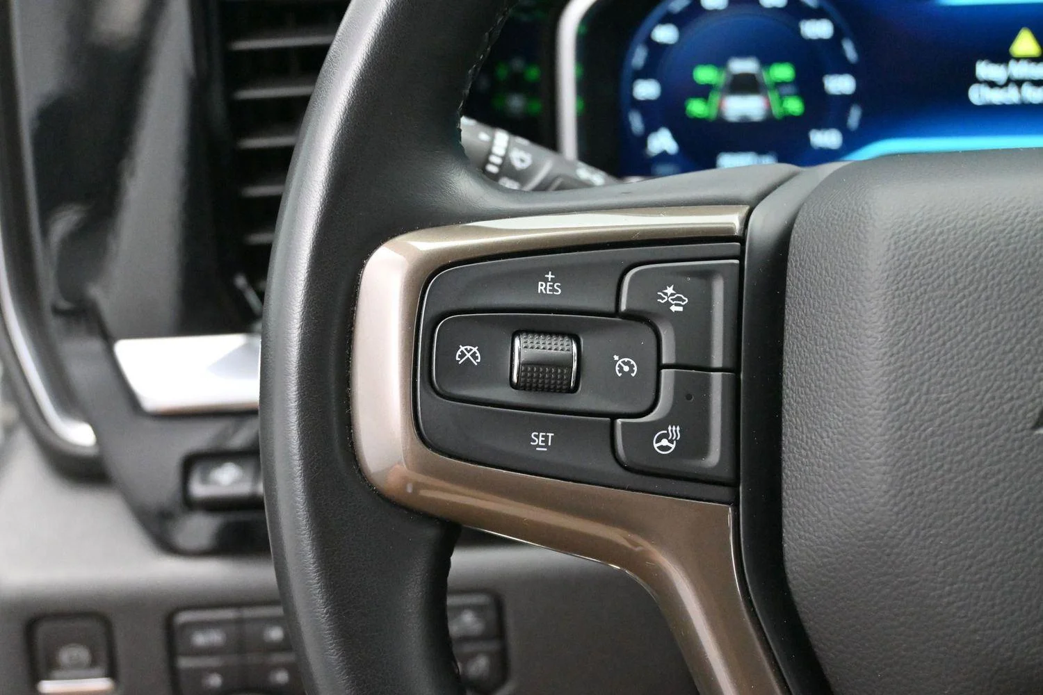 Used 2024 Summit White Chevrolet High Country image 16