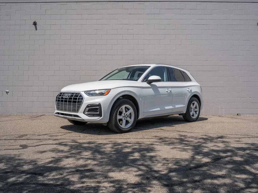 Used 2024 White Audi  image 1