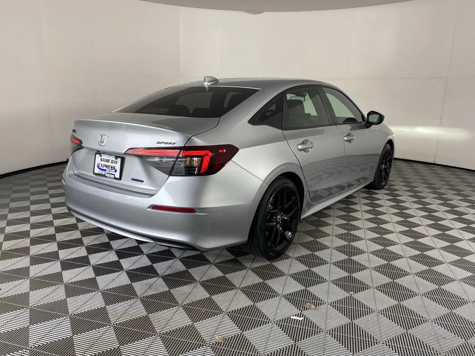 Used 2026 Solar Silver Metallic Honda Sport image 8