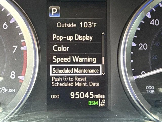 Certified Used 2018 BLIZZARD PEARL Toyota XLE image 17