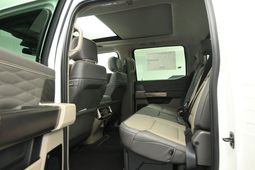New 2026 Star White Metallic Tri-Coat Ford Platinum image 17