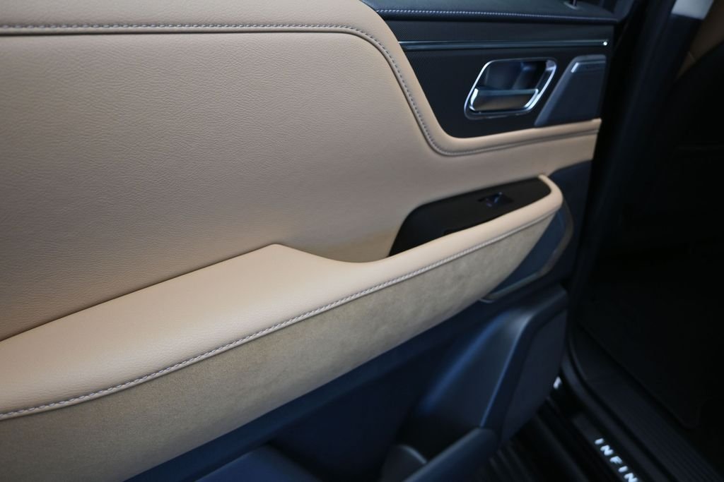 New 2026 BLACK OBSIDIAN INFINITI Luxe 4WD image 15