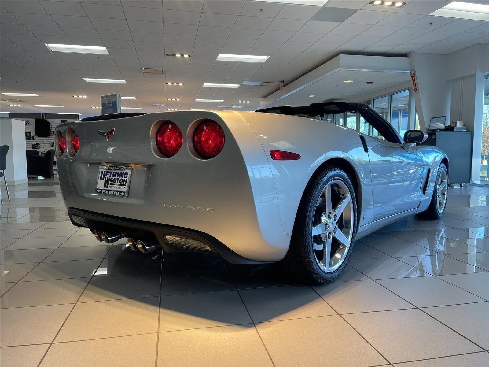 Used 2006 Machine Silver Metallic Chevrolet 2DR CONV image 5