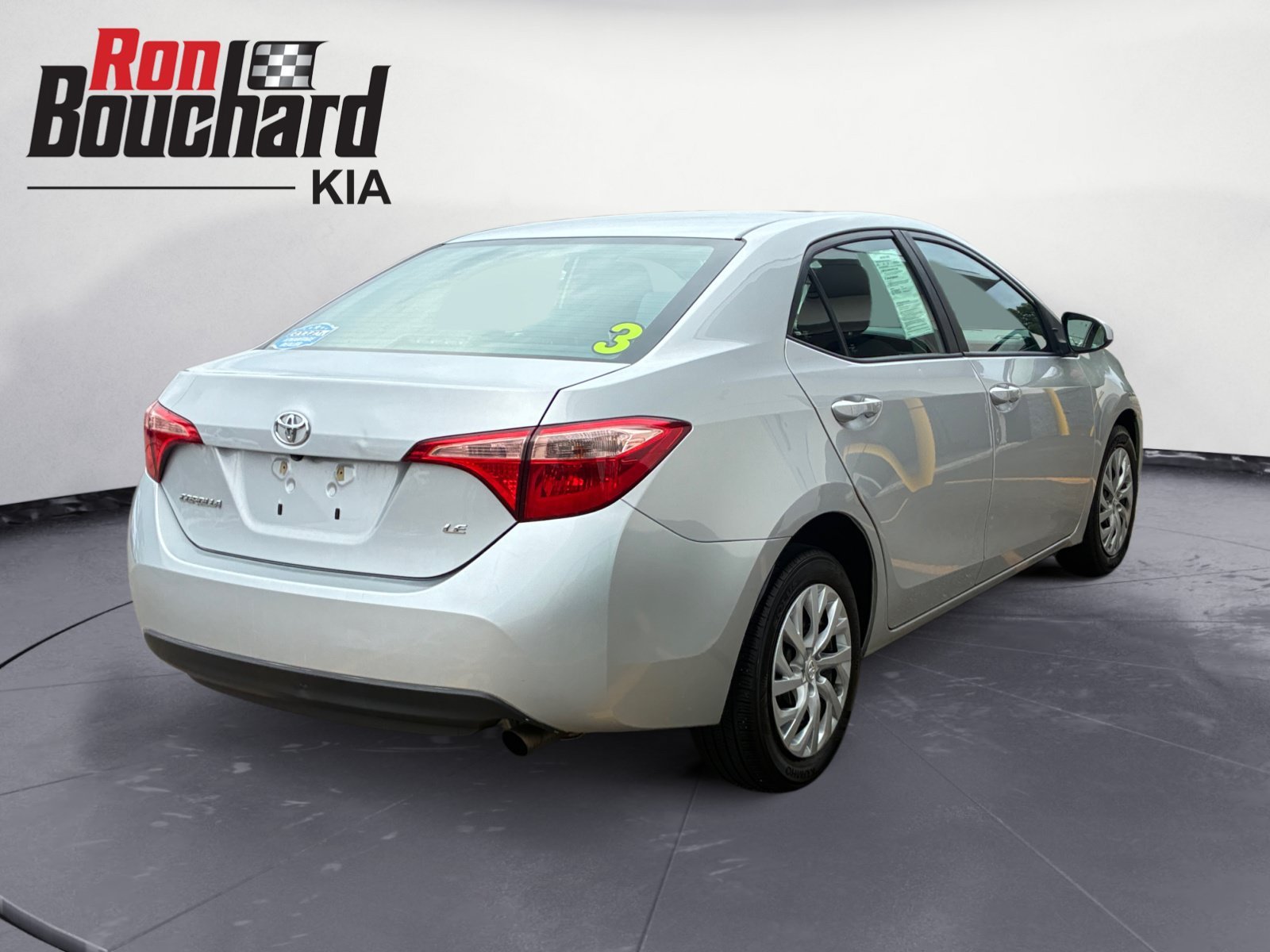 Used 2018 Toyota Corolla LE with VIN 2T1BURHE2JC051184 for sale in Lancaster, MA