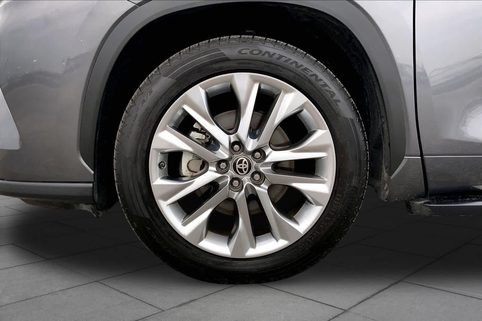 Used 2020 Magnetic Gray Metallic Toyota Limited image 11