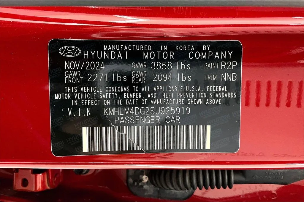 Used 2025 Red Hyundai SEL Sport image 35