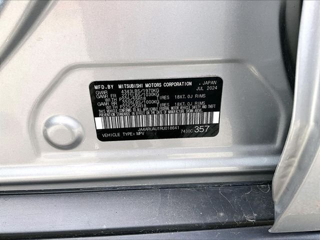 Used 2024 Silver Mitsubishi 2.0 SE image 8