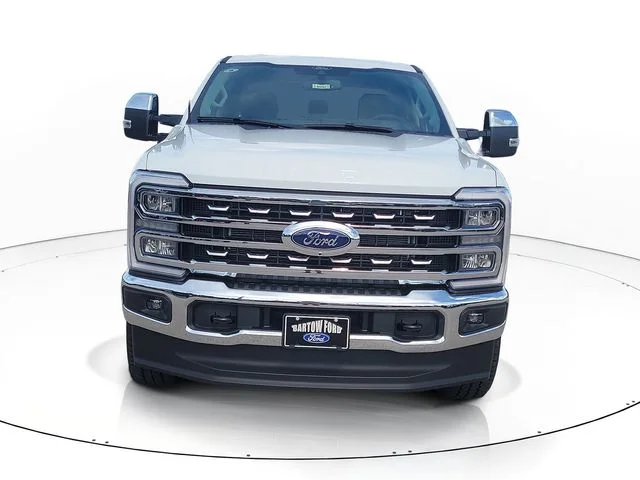 New 2026 Oxford White Ford Lariat image 2