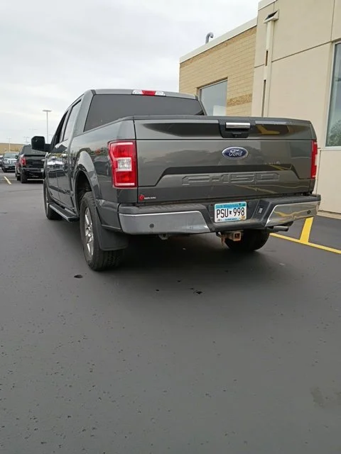 Used 2018 Gray Ford XLT image 3