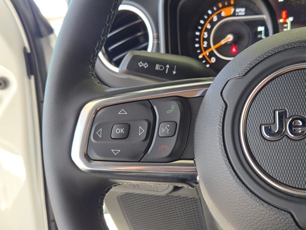 2026 Jeep Wrangler 4-Door Sahara - Photo 30