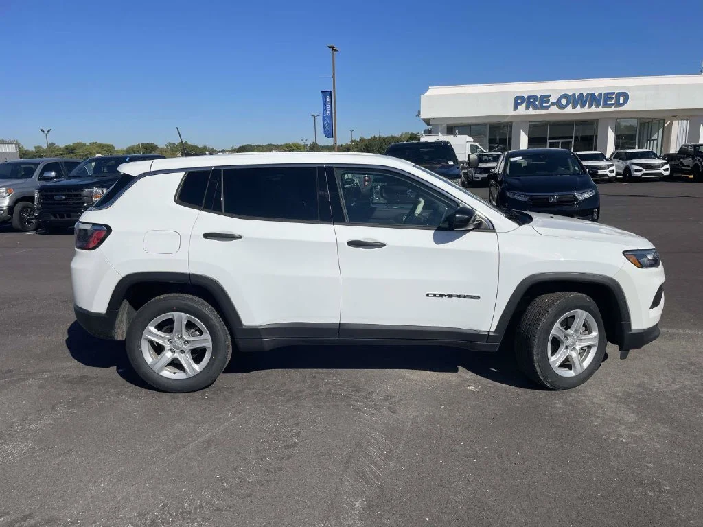 Used 2023 White Jeep Sport image 2