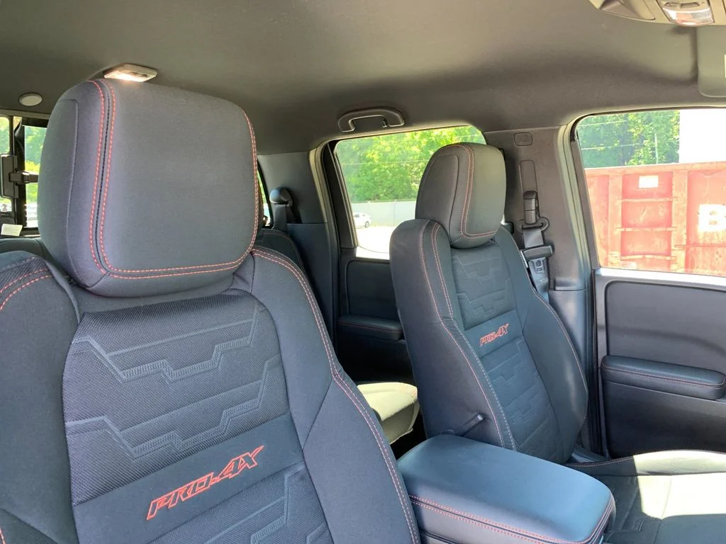 Used 2023  Nissan PRO-4X image 18
