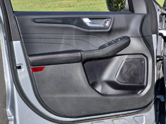 Used 2023 Silver Ford ST-Line image 19