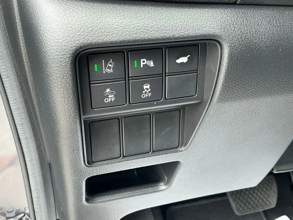 Used 2020  Honda Touring image 36