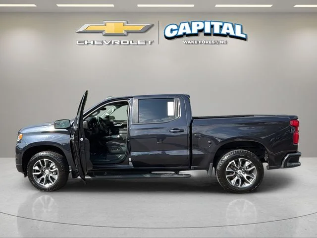 Used 2022 Gray Chevrolet RST image 9