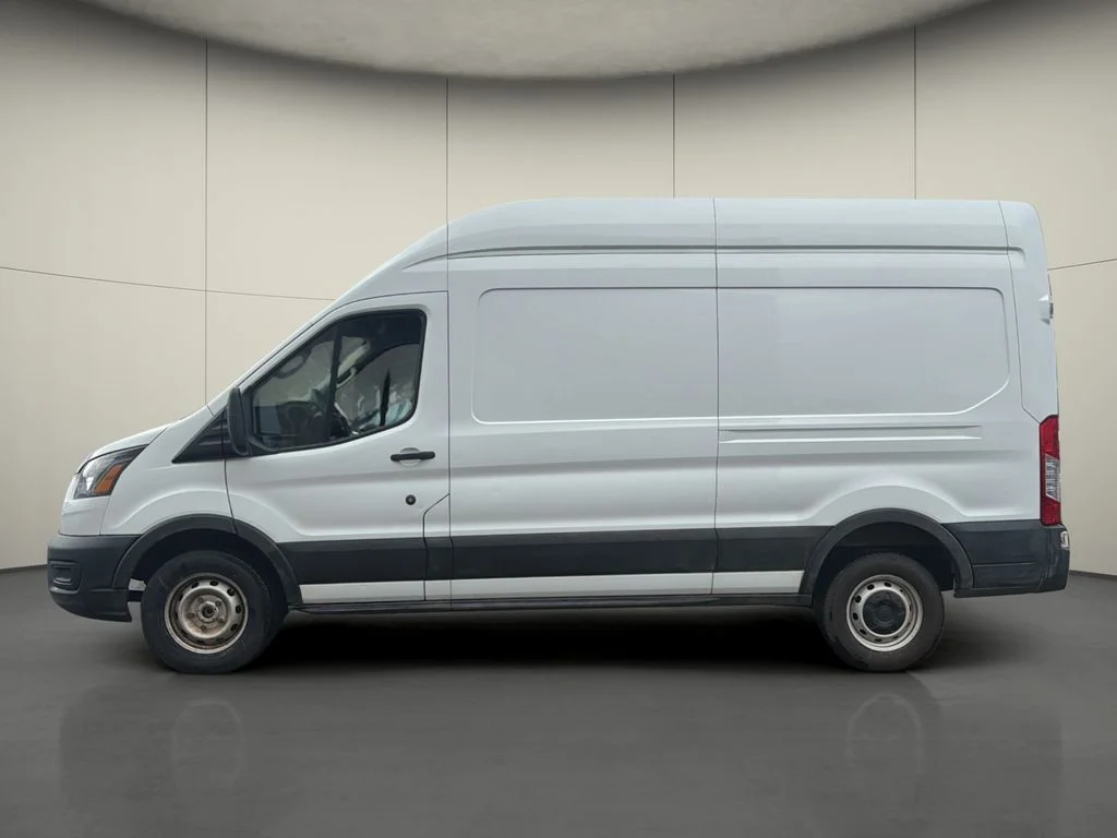 Used 2023 White Ford Base image 4