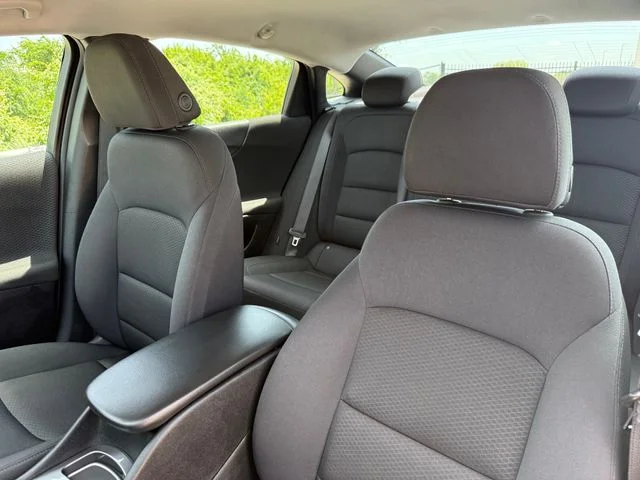Used 2025 Gray Chevrolet RS image 10