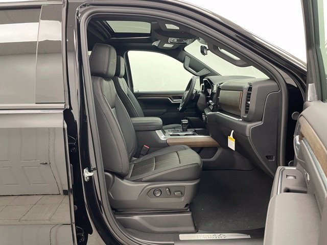 2026 Chevrolet Silverado 1500 High Country - Photo 17