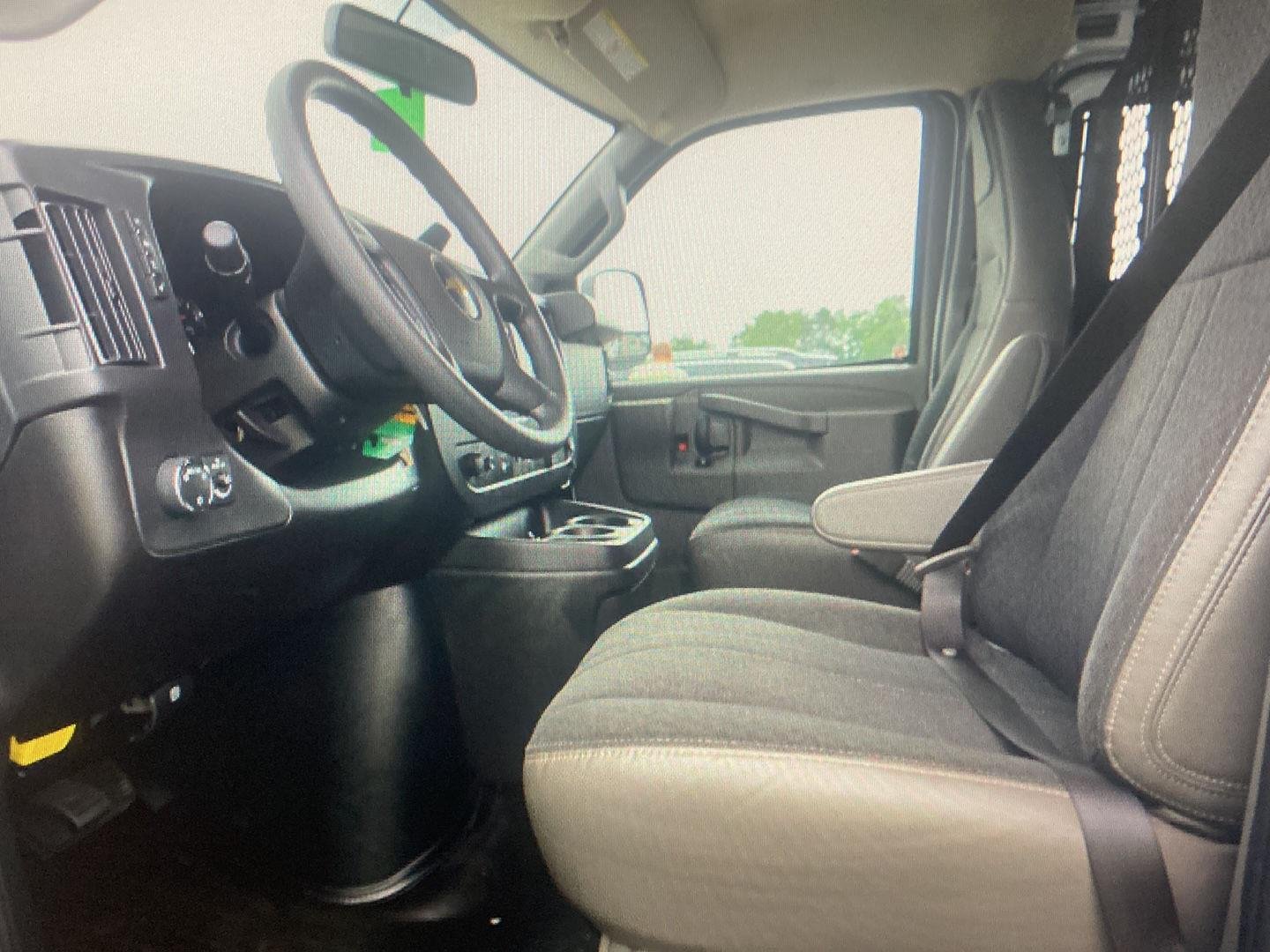 Used 2025 Summit White Chevrolet Cargo Van image 5