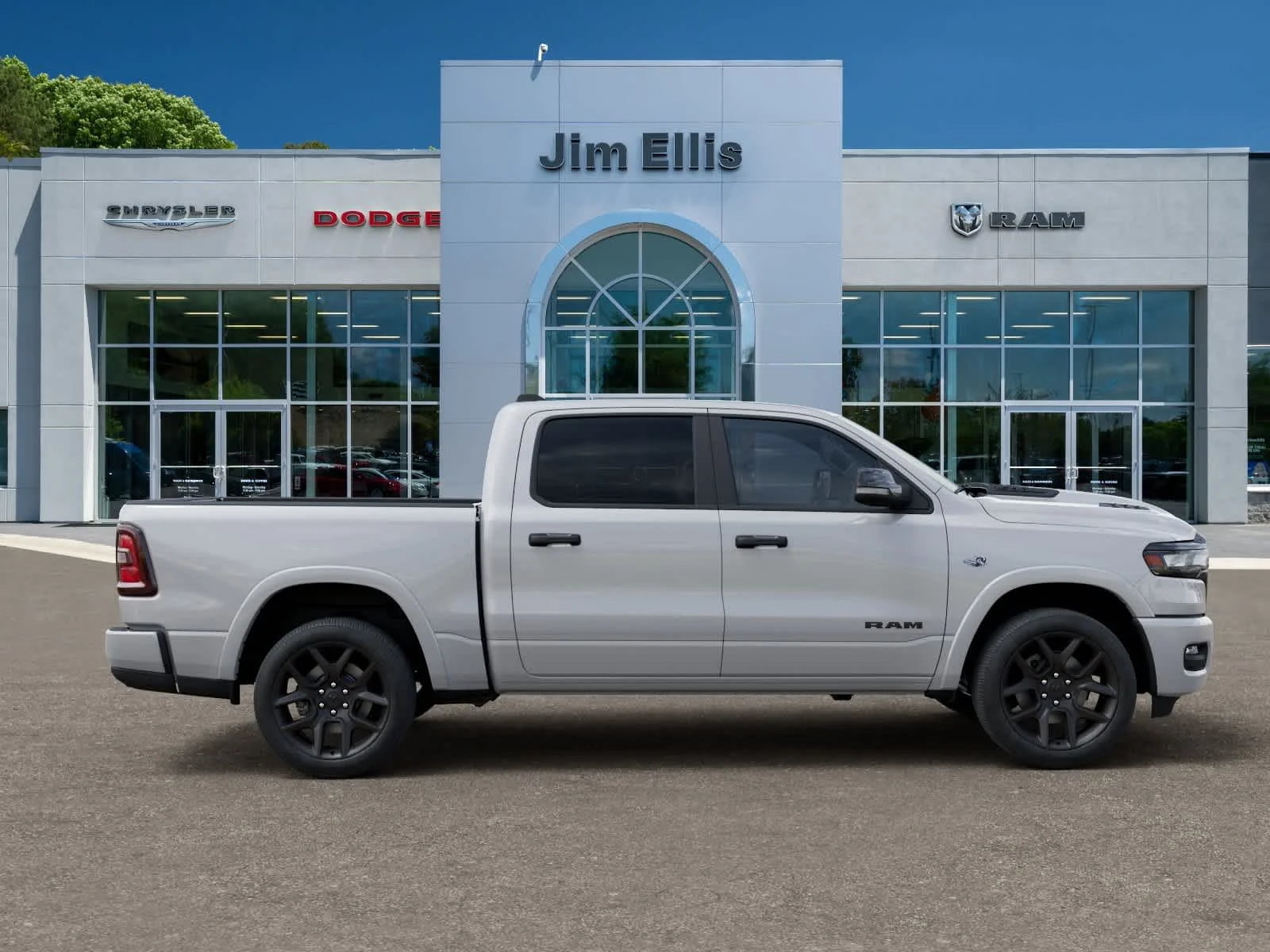 New 2026 Ivory White Tri-Coat Pearl-Coat Exterior Paint RAM Laramie image 21
