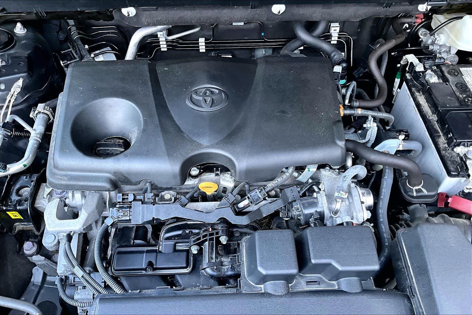 Used 2025 Magnetic Gray Metallic Toyota XLE image 33