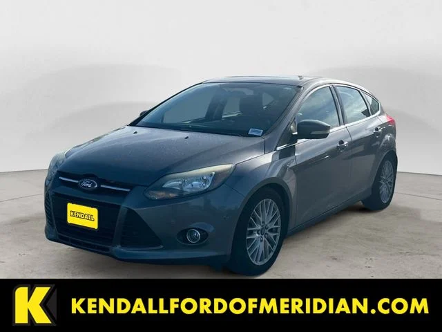 2014 Ford Focus 5 Door Hatch Titanium's photo
