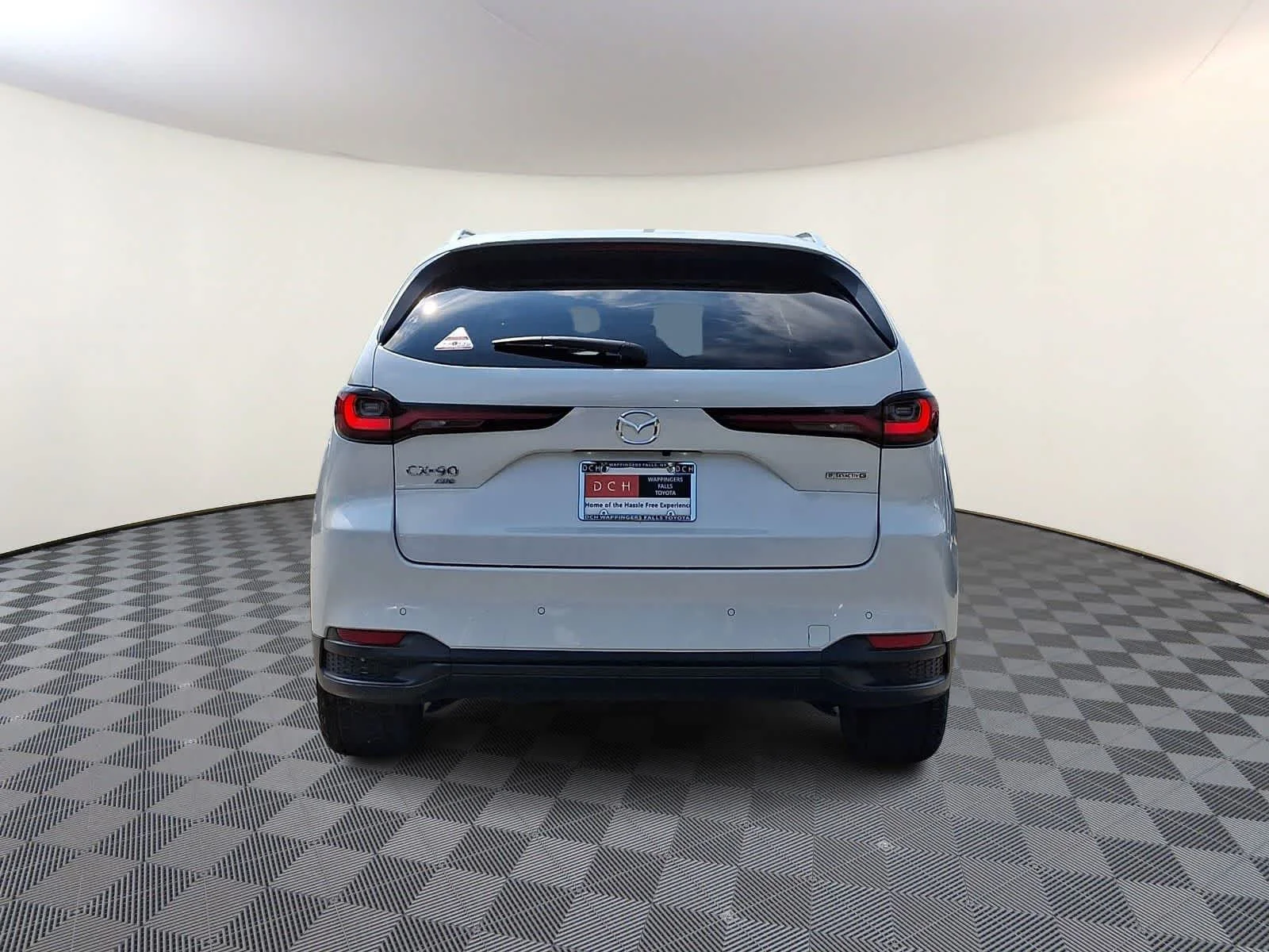 Used 2025 Rhodium White Premium Mazda Preferred Package image 6