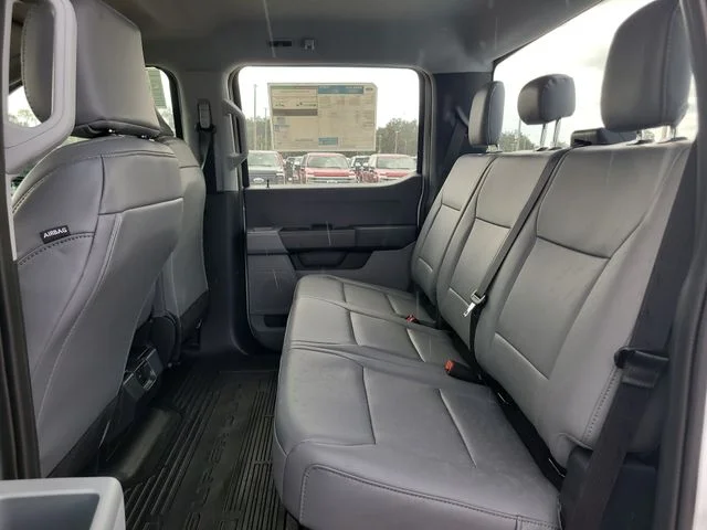 New 2026 Oxford White Ford XL image 14