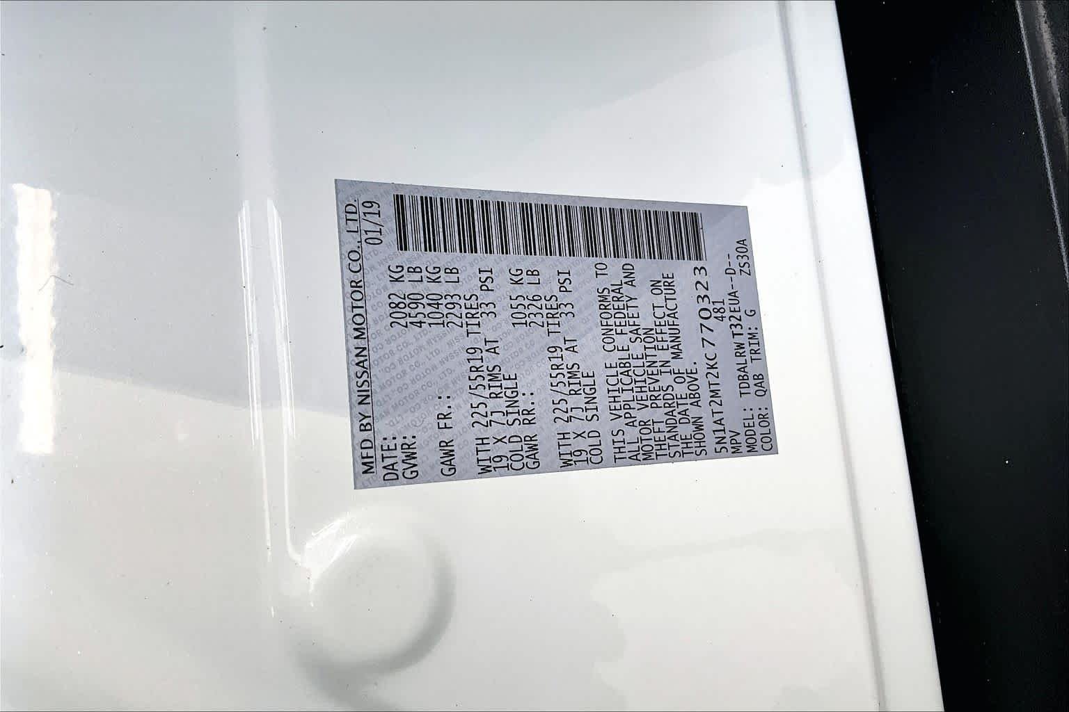 Used 2019 Pearl White Tricoat Nissan SL image 33