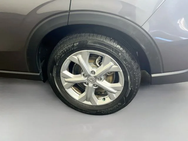Certified Used 2025 Modern Steel Metallic Honda LX image 24